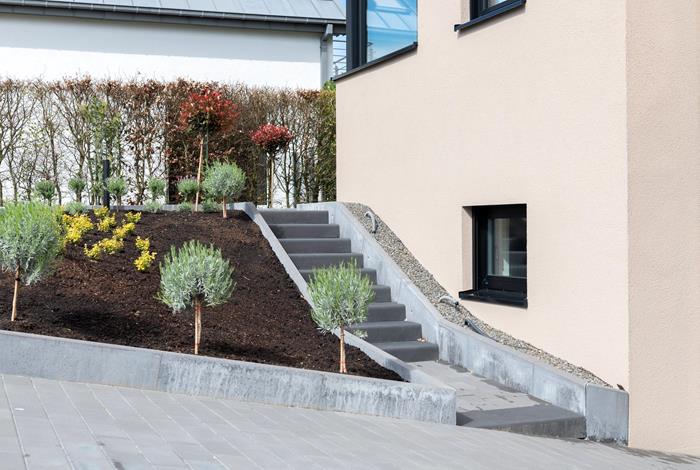 Aménagement de l'allée de garage, du chemin et de la terrasse